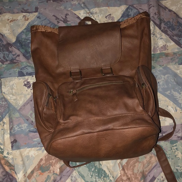 Backpack - Picture 3 of 5